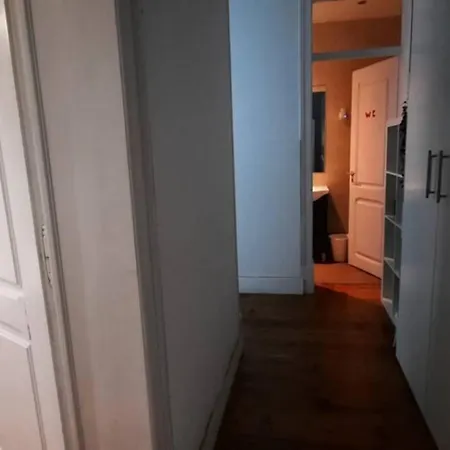 شقة Charming Sunny Terrace / One Bedroom